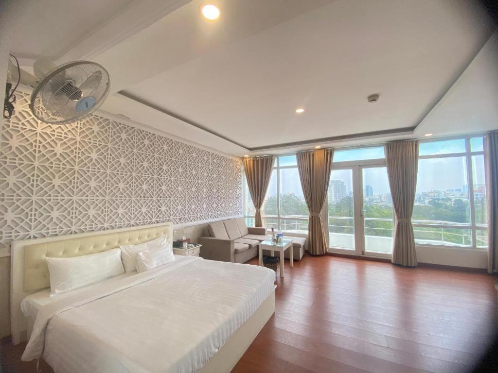A25 Hotel - 251 Hai Ba Trung Hcm Хошимин Экстерьер фото