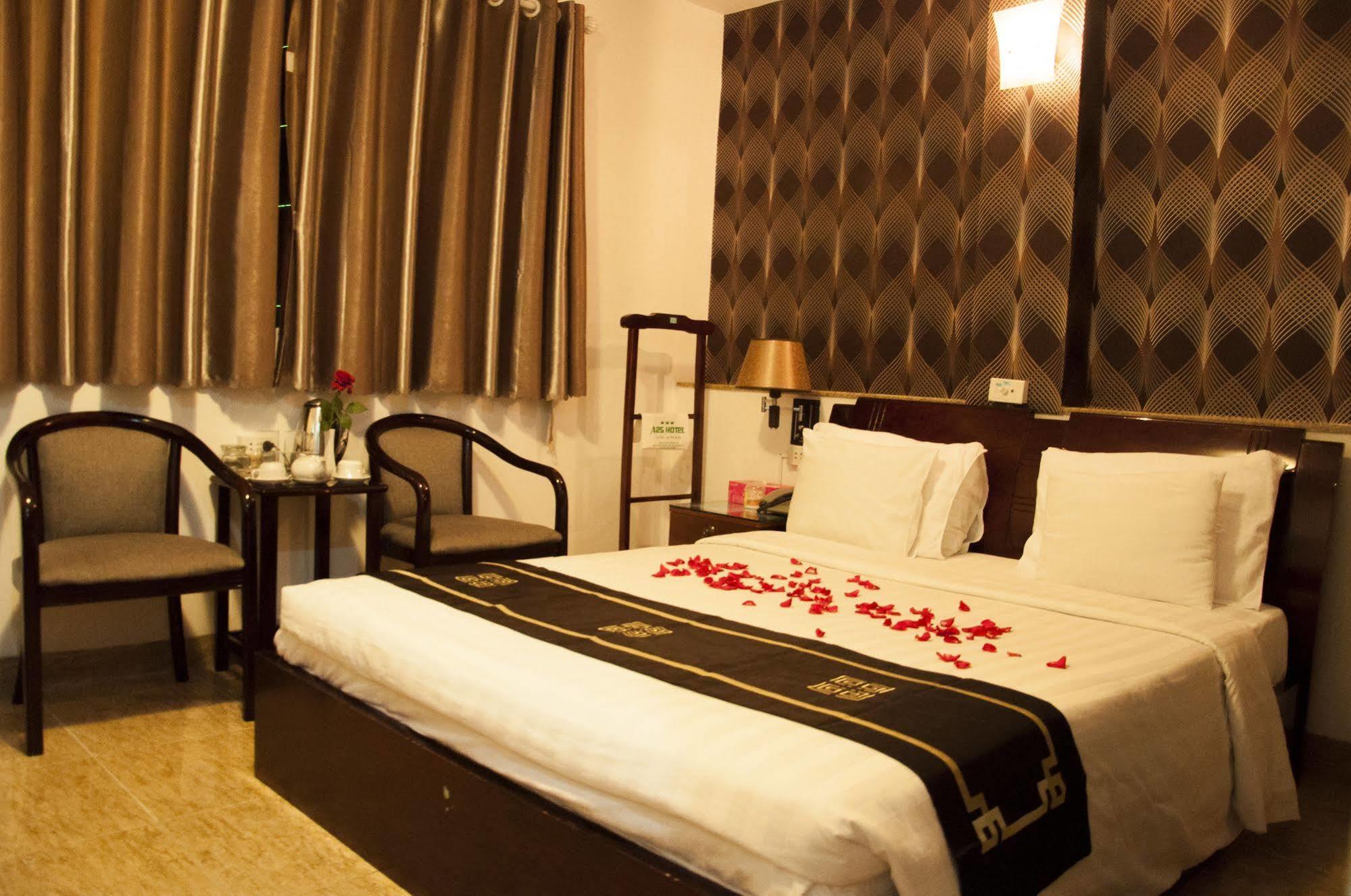 A25 Hotel - 251 Hai Ba Trung Hcm Хошимин Экстерьер фото